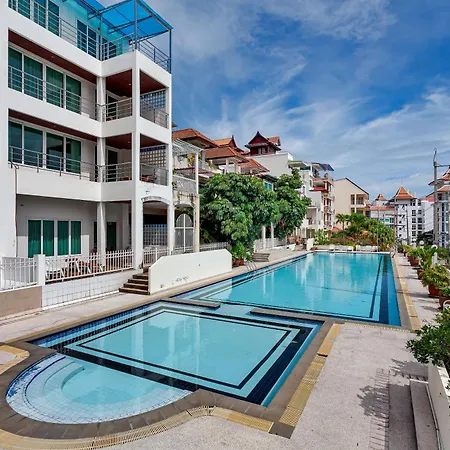 Grosvenor House - On The Phra Tamnak Hill Apartment Pattaya Exterior photo