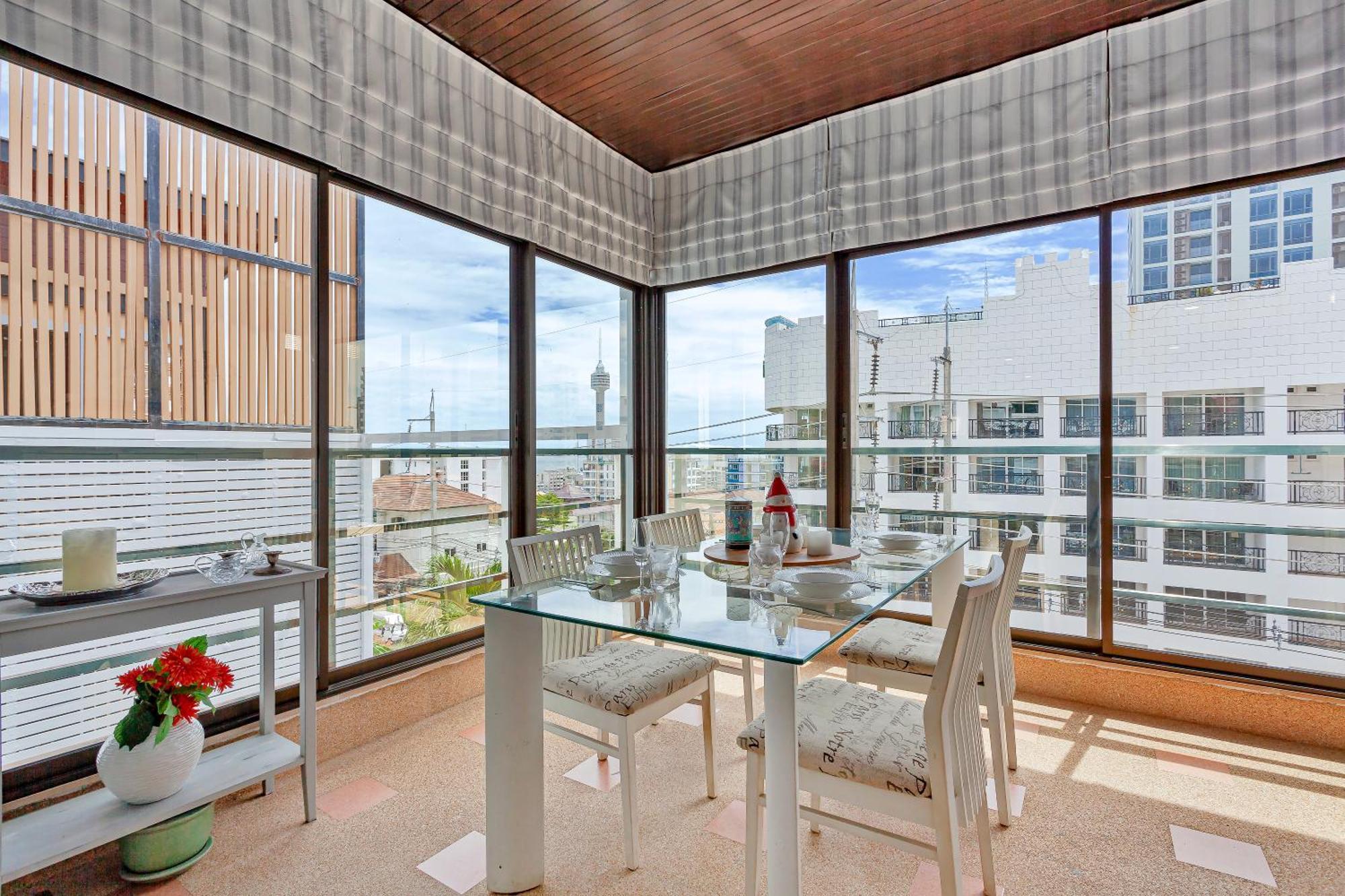 Apartment Grosvenor House - On The Phra Tamnak Hill