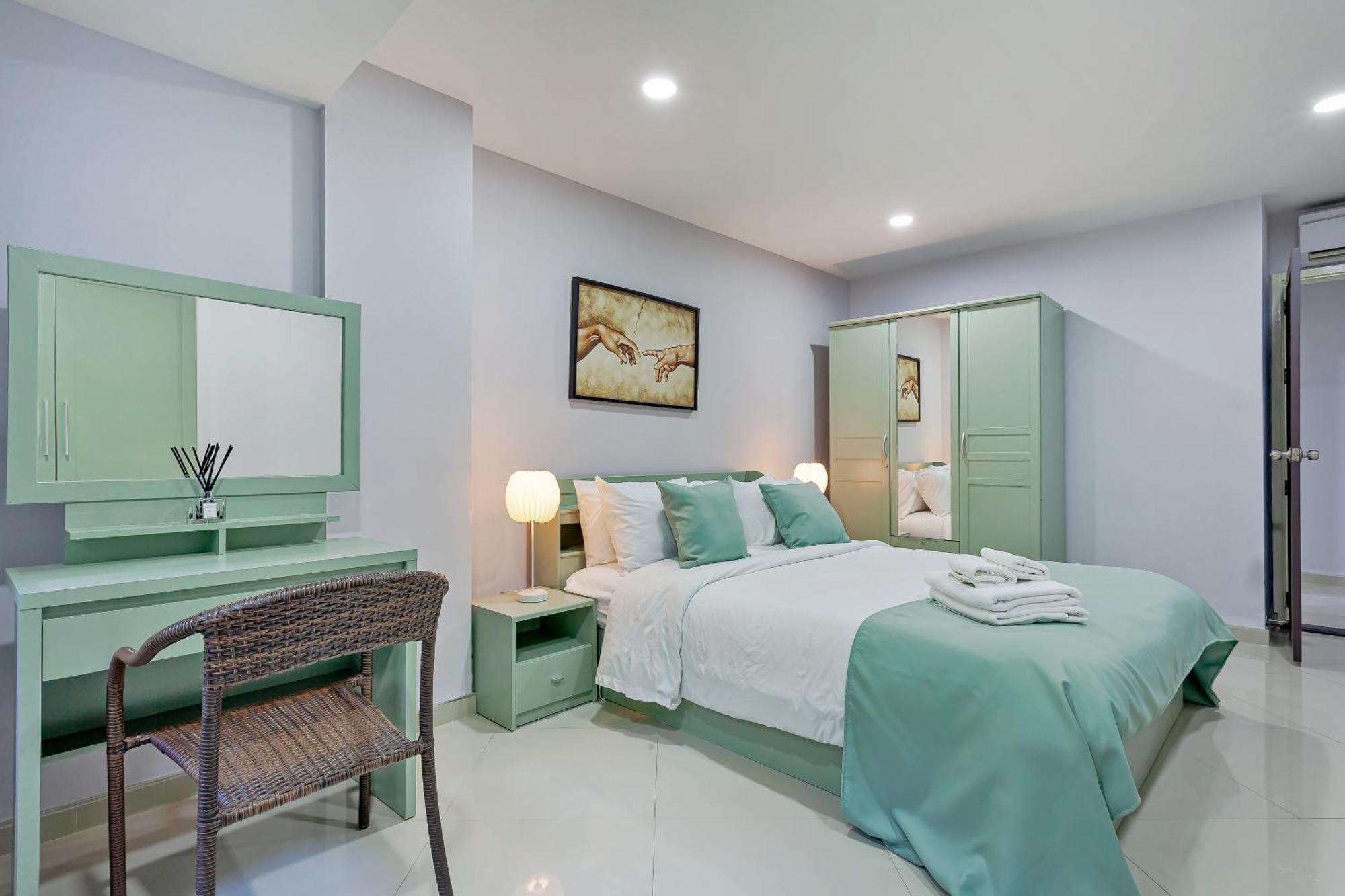 Grosvenor House - On The Phra Tamnak Hill * Pattaya