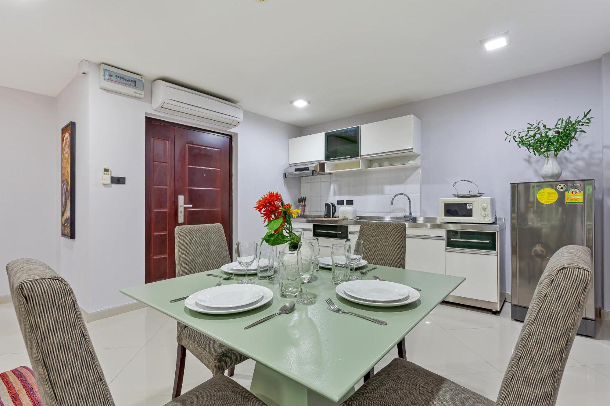 Grosvenor House - On The Phra Tamnak Hill