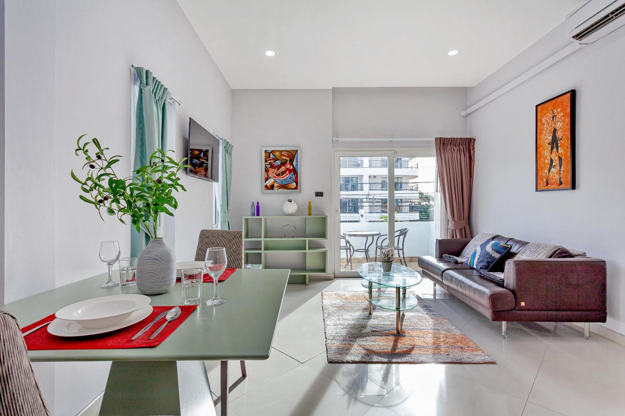 Apartment Grosvenor House - On The Phra Tamnak Hill *