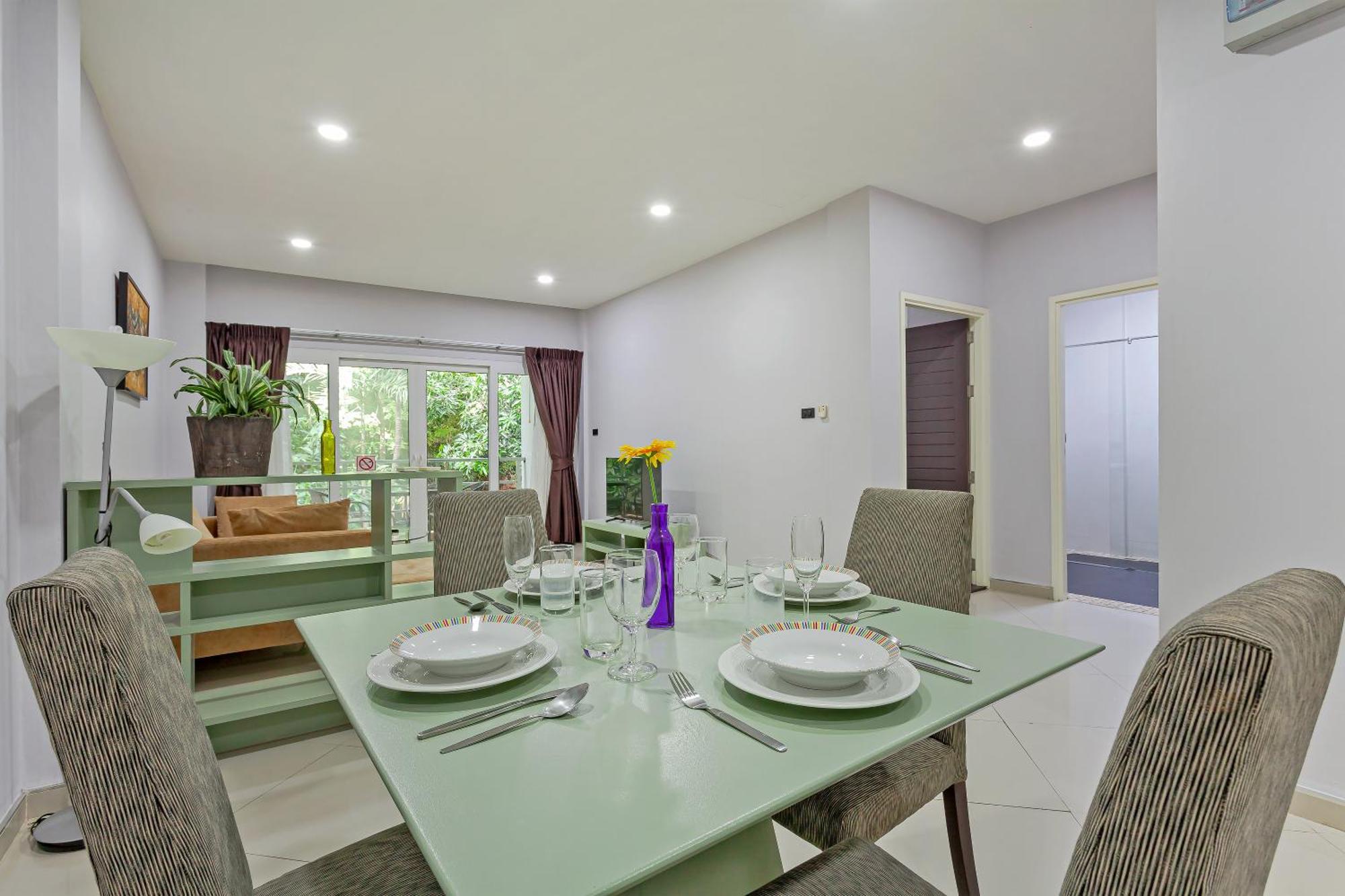 Apartment Grosvenor House - On The Phra Tamnak Hill *