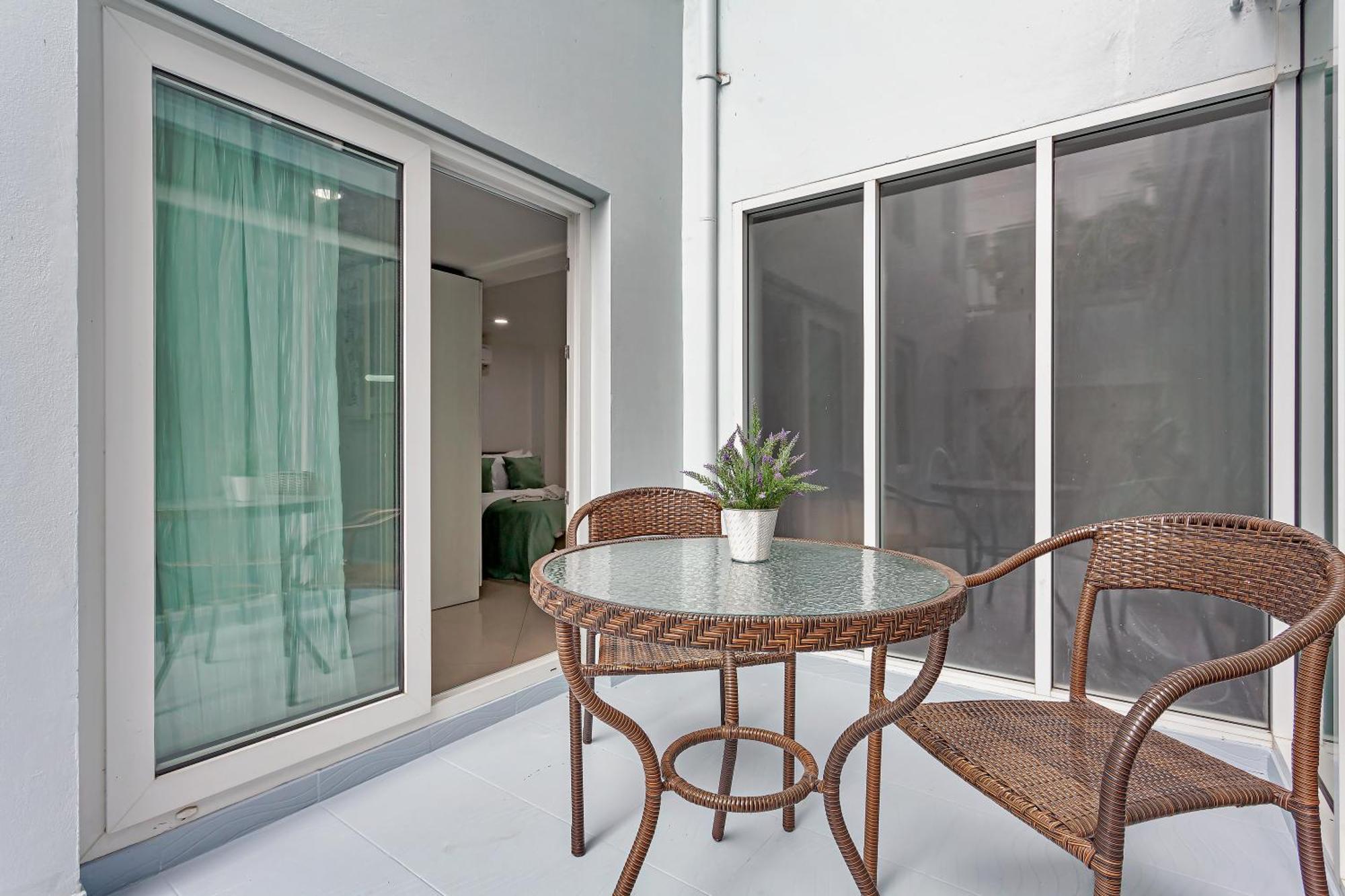 Apartment Grosvenor House - On The Phra Tamnak Hill *